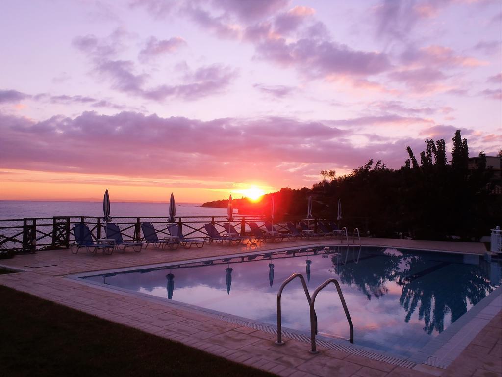 Loukas Apartments On The Waves Трагаки Стая снимка