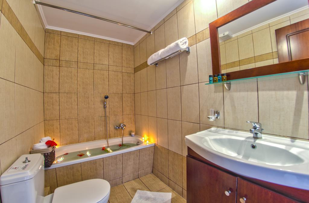 Loukas Apartments On The Waves Трагаки Стая снимка